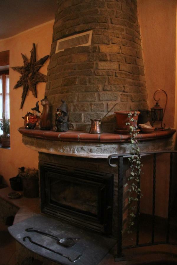 Bed & Breakfast Triora Medievale Bagian luar foto
