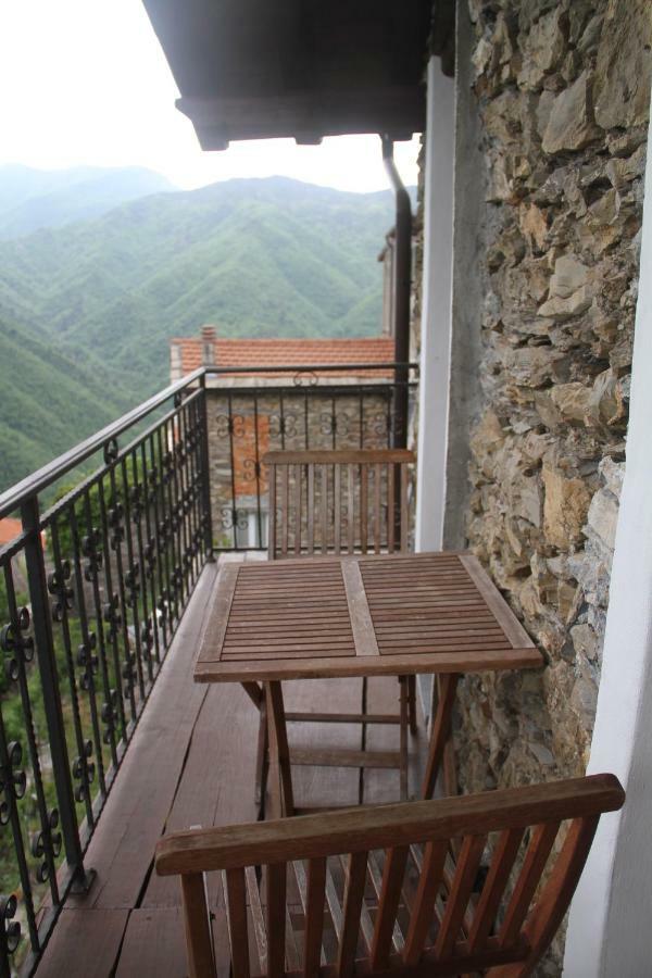 Bed & Breakfast Triora Medievale Bagian luar foto